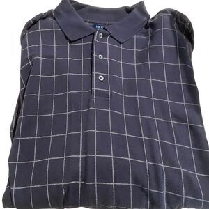 Izod size XL short  sleeved collared shirt excellent condition